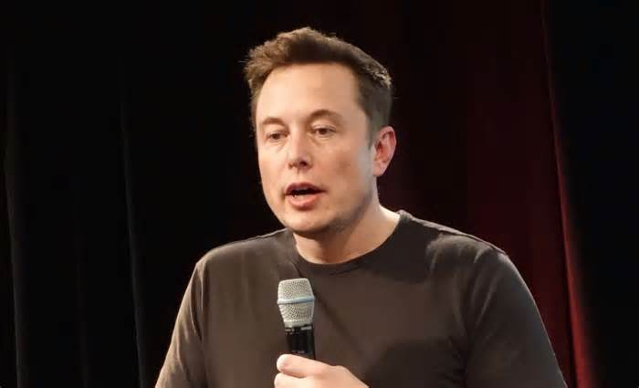 Is SpaceX’s Fate Tied to Elon Musk’s 2024 Election Allegiance?