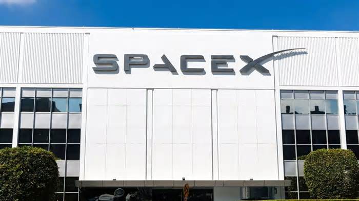 Elon Musk Announces SpaceX Plans For Five Uncrewed Starship Missions To Mars In Two Years