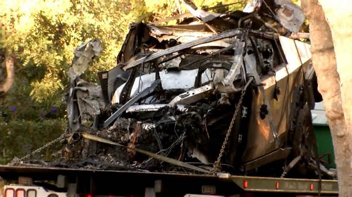 3 dead in fiery Cybertruck crash in Bay Area