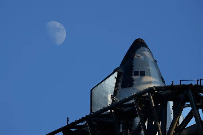 Countdown is on for SpaceX Starship to launch early Sunday from South Texas. Get live updates here.