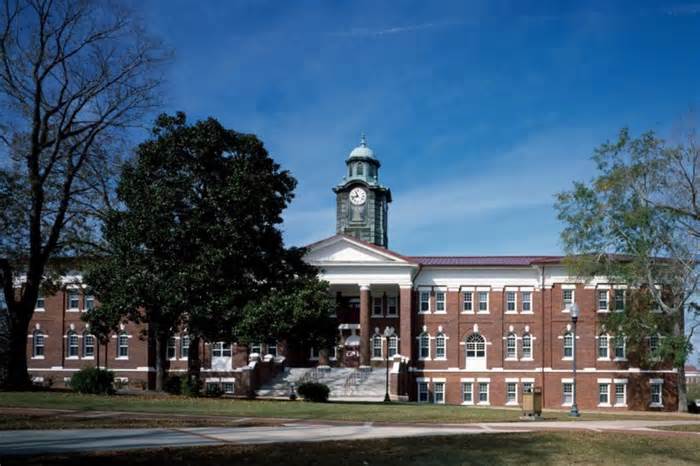 Tuskegee University homecoming becomes a warzone: 1 dead, several wounded in mass shooting