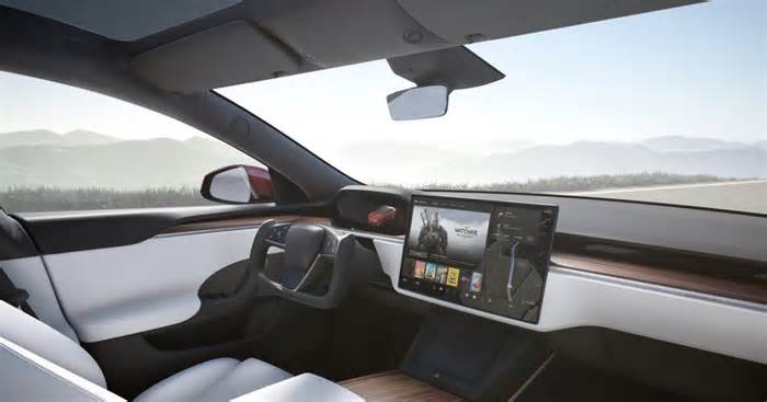 Family Sues Tesla Over Deadly Model S Crash