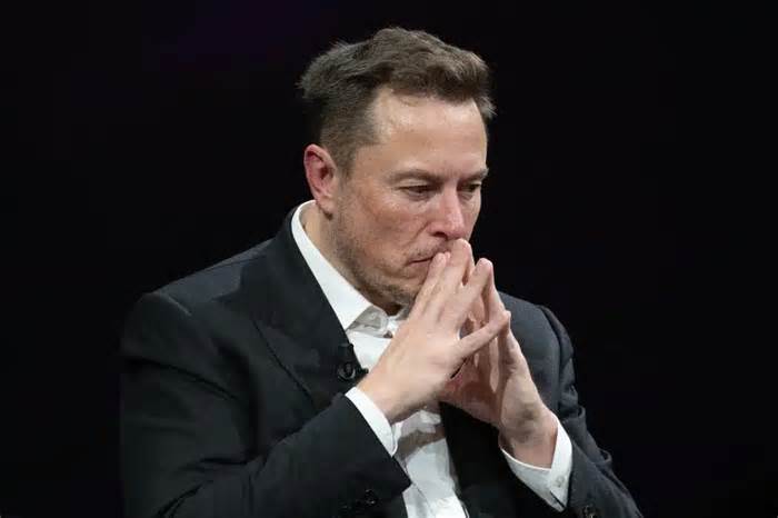 Does Tesla No Longer Want to Make Cars? Elon Musk’s Shocking Move Shakes Wall Street