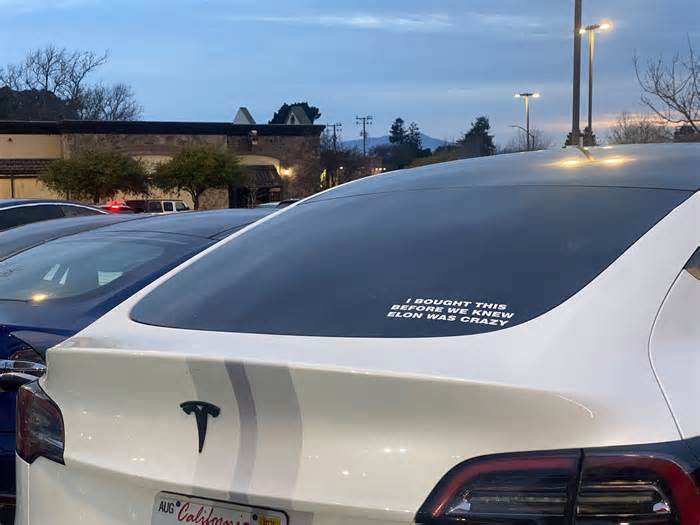 Many liberal Tesla drivers are now sporting anti-Musk bumper stickers