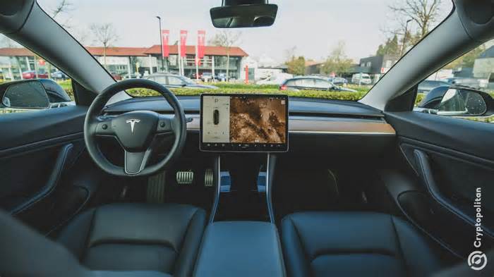 Tesla set to release early version of robotaxis in San Francisco