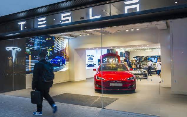 Can Tesla's Energy & Services Units Aid Its Earnings This Season?