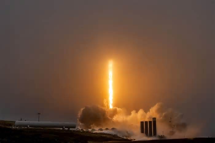 SpaceX Launch Successful from Vandenberg on Tuesday Morning