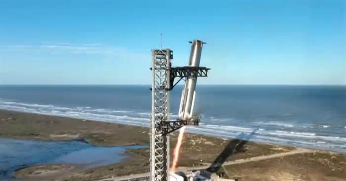 SpaceX loses upper part of Starship during seventh test flight