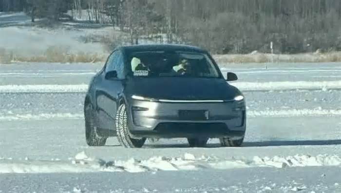 2025 Tesla Model Y Juniper Refresh Leaks In New Photos