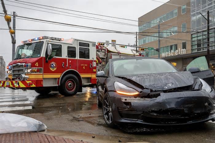 Tesla's fatal crash rate is startlingly high, new study finds