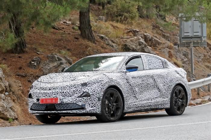 Alpine's Forthcoming A390 Crossover Shows Fastback Silhouette, Hidden Rear Door Handles