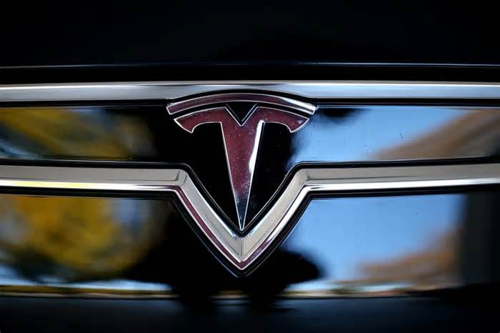 Elon Musk Says That Within Two Years, Tesla Customers May be Able to Summon Their Car From Anywhere in the U.S.