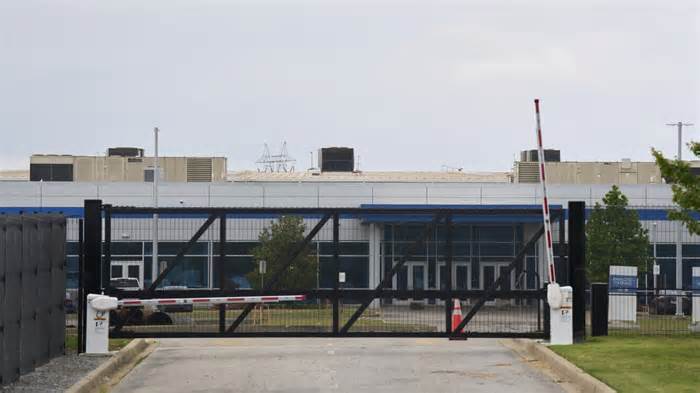 NAACP files intent to sue Elon Musk’s xAI company over supercomputer air pollution