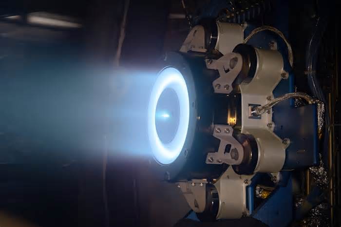 Gateway's propulsion system testing throttles up