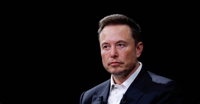 Musk's SpaceX sues California panel, alleges political bias over rocket launches