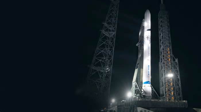 Pentagon taps SpaceX, Blue Origin, ULA for $5.6 billion security satellites