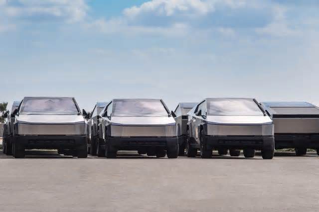 Tesla offers biggest price reduction yet for its underselling Cybertruck: 'I wonder how much money Tesla is losing?'