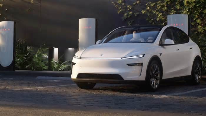 Facelifted 2025 Tesla Model Y Juniper Finally Revealed