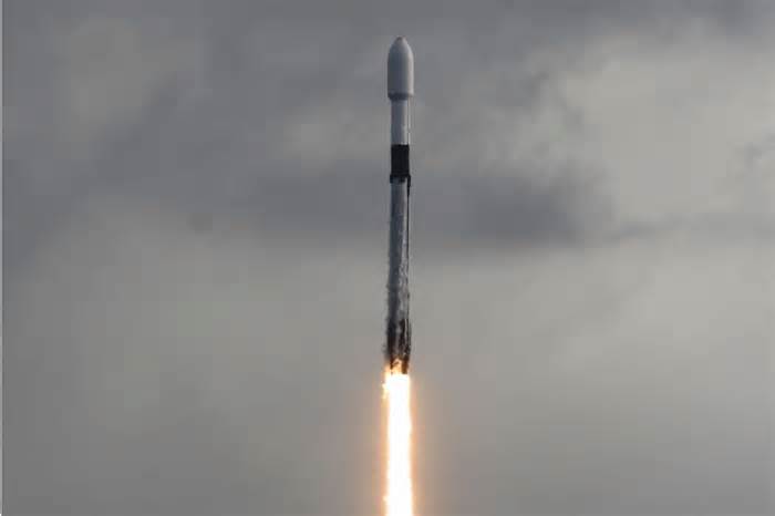 SpaceX launches new round of spy satellites for NRO