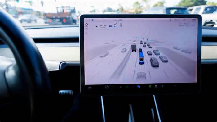 Feds investigating safety of Tesla’s ‘Full Self-Driving’ feature