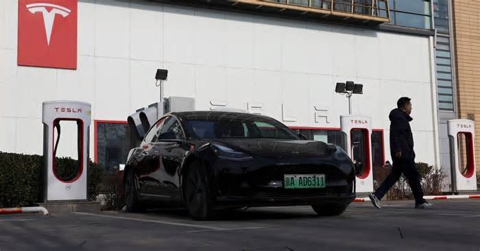 Tesla sells 21,900 EVs in China in first week of Dec, the highest in Q4