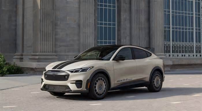 Ford Updates Its Best-Selling Mach-E EV With Heat Pump, Blue Cruise 1.5 For 2025 Model Year: Priced Lower Than 2024 Version, Tesla Model Y