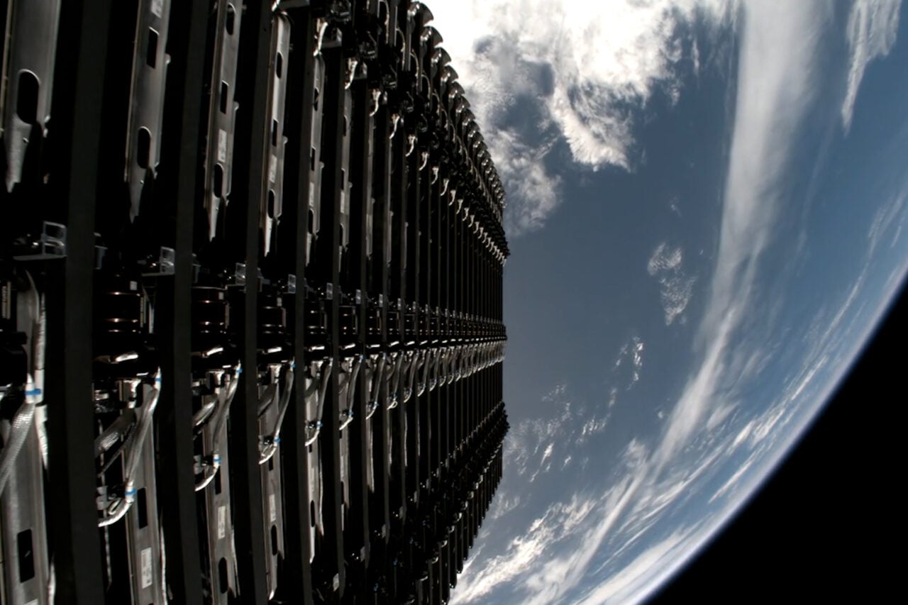 SpaceX Starlink Satellite Malfunctions, Breaks Apart in Orbit