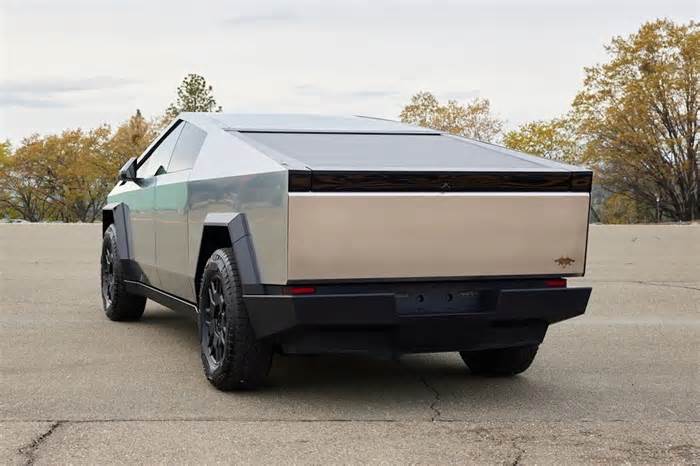 Cybertruck Owner Can't Believe His Eyes: Grass Grows Inside His Truck