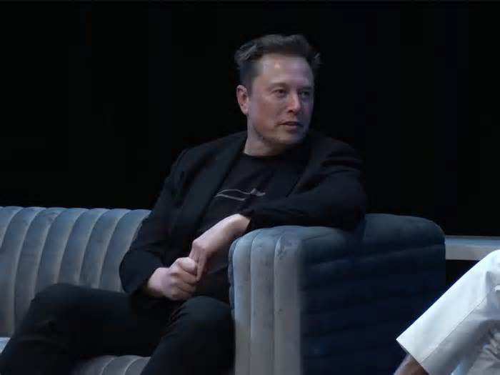 Elon Musk explains his 80/20 prediction for what AI means for humans