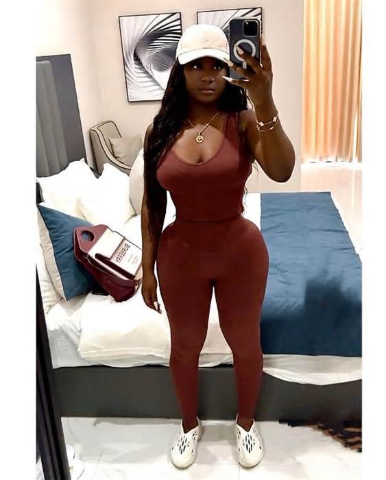 Incoming Hajia 4 Real – Fans React as Salma Mumin Flaunts Two New Luxury Cars Including A Range Rover and Tesla