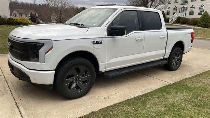 I Traded My Tesla Model Y for a Ford F-150 Lightning After One Month, Cold Weather Range Drops 75% But I'm Never Going Back to Tesla