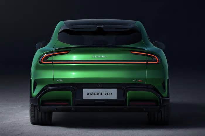 Xiaomi's $35,000 'Tesla Killer' Blows Past Rivals With 240,000 Orders In 18 Hours, Stunning Auto Industry