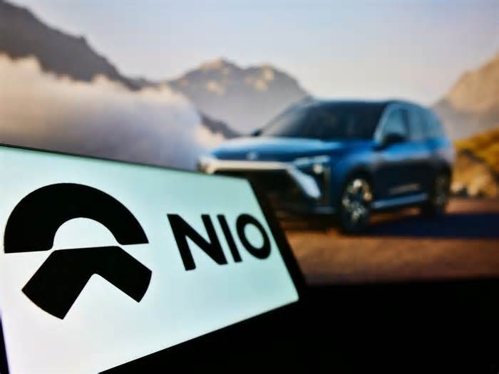 Tesla's Chinese Rival Nio Snags $1.9B Investment From Parent, Strategic Investors As It Forays Into Mass Market