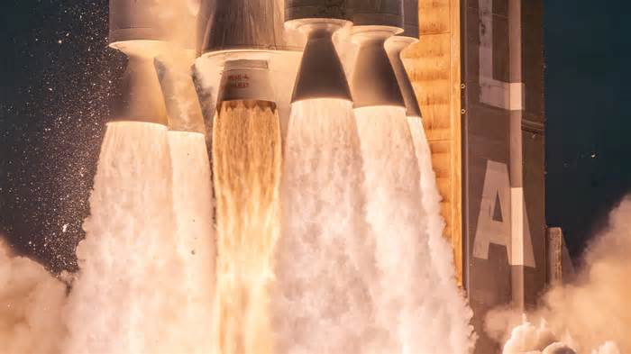 Amazon Launches More Project Kuiper Satellites to Orbit to Compete with Starlink