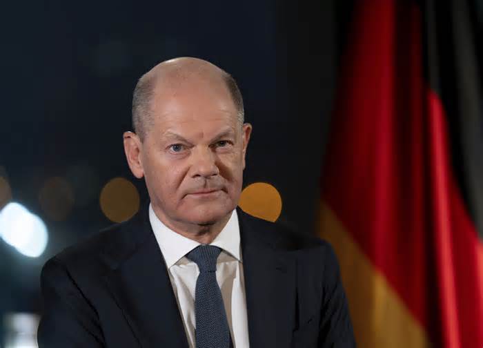 German Leader Olaf Scholz Staying 'Cool' Over Elon Musk