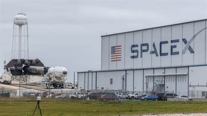 Trump urges Musk's SpaceX to 'get' NASA astronauts stuck in space