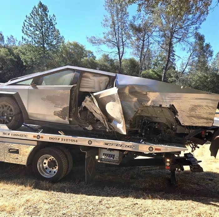 Tesla Cybertruck Gets Totaled in Brutal Crash, Saves the Lives of Those on Board