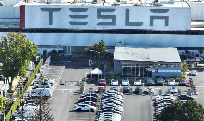 Tesla: Major Q4 Delivery Disappointment