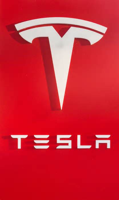 Tesla Inc (NASDAQ:TSLA) Among Top 10 Trending AI Stocks