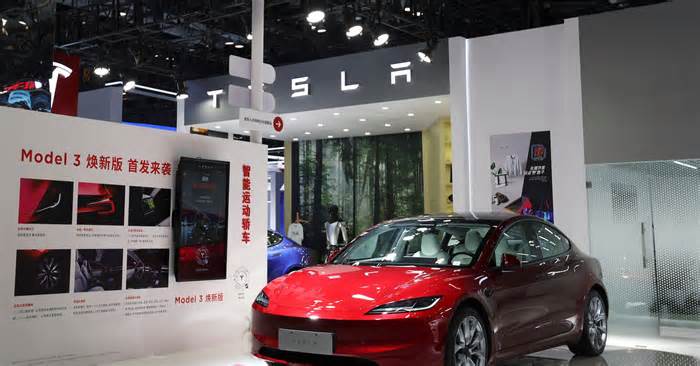 Tesla offers insurance subsidy for Model 3 buyers in China