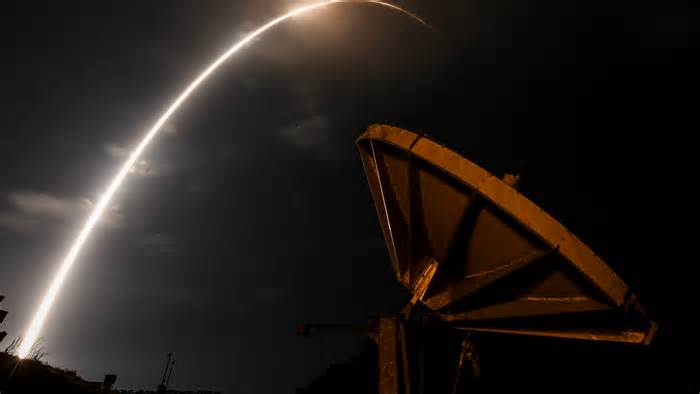 SpaceX launch recap: Live updates from Starlink mission May 4 from NASA's Kennedy Space Center