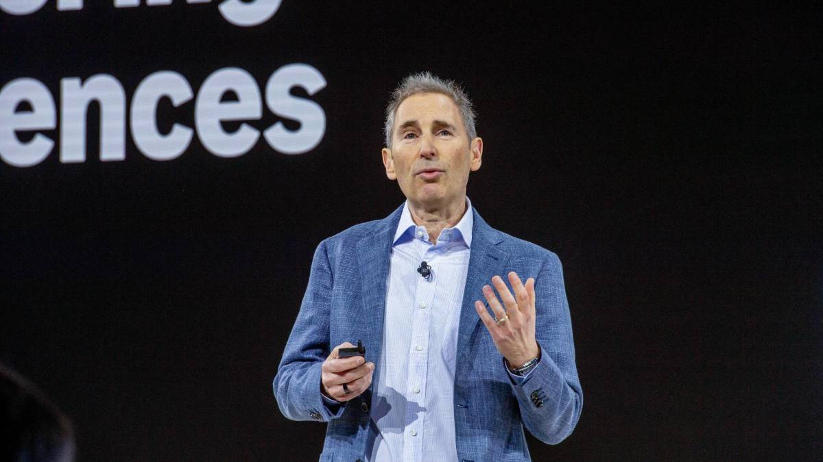 Amazon just made things uncomfortable for Elon Musk