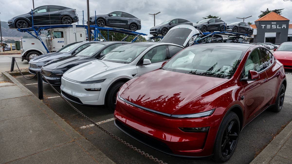 Tesla rare mistake prompts it to recall thousands of U.S. vehicles