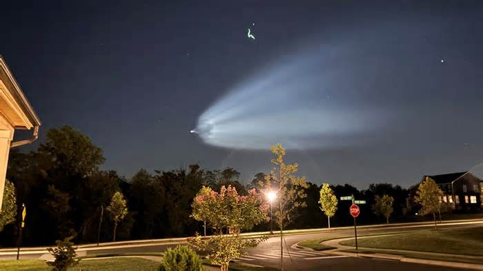 SpaceX’s Polaris Dawn rocket visible in sky over DC region during Tuesday’s launch