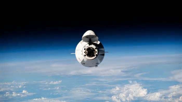 Watch SpaceX's 31st Dragon cargo capsule head back to Earth Dec. 12 after delay