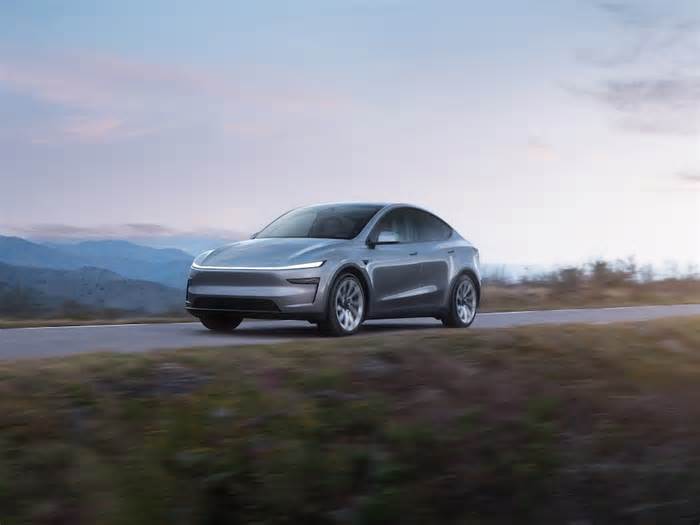 Overhauled Tesla Model Y now available to order