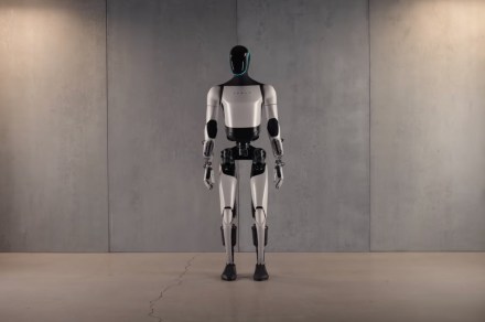 SpaceX will launch Tesla’s humanoid Optimus robot to Mars next year