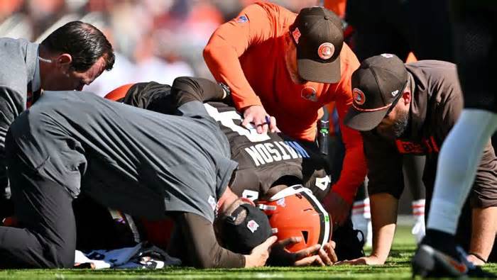 Browns confirm Watson out for year after sustaining injury vs. Bengals