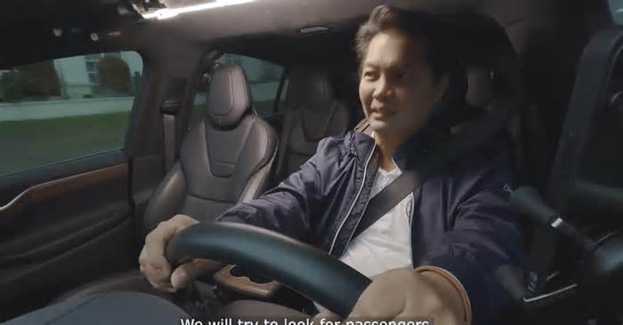 Bacolod City Mayor Benitez Takes the Wheel as a Ride-Hailing Driver