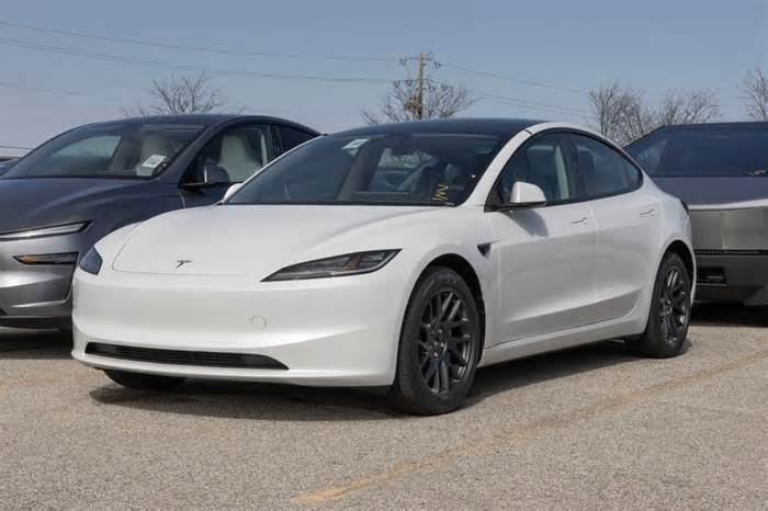 Used Tesla Model 3 Tops EV Market as Prices Drop 17% in H1